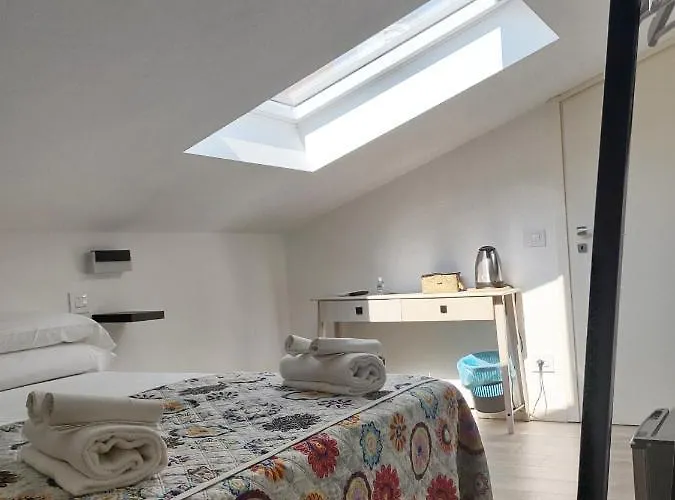 & Dintorni Гостевой дом 3*