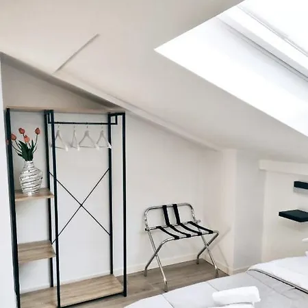 & Dintorni Guest house Bergamo